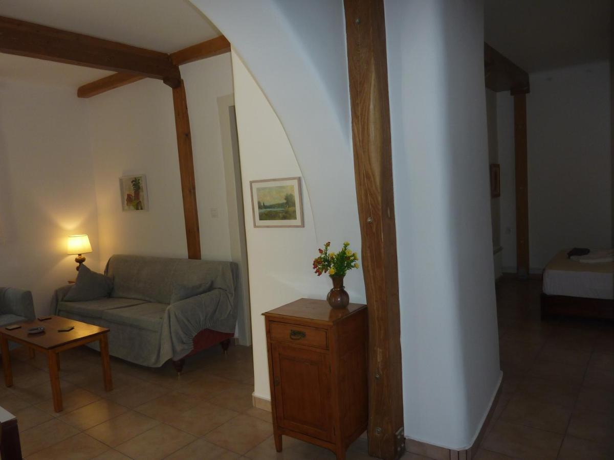 דירות אתונה A Painter'S House In Plaka מראה חיצוני תמונה