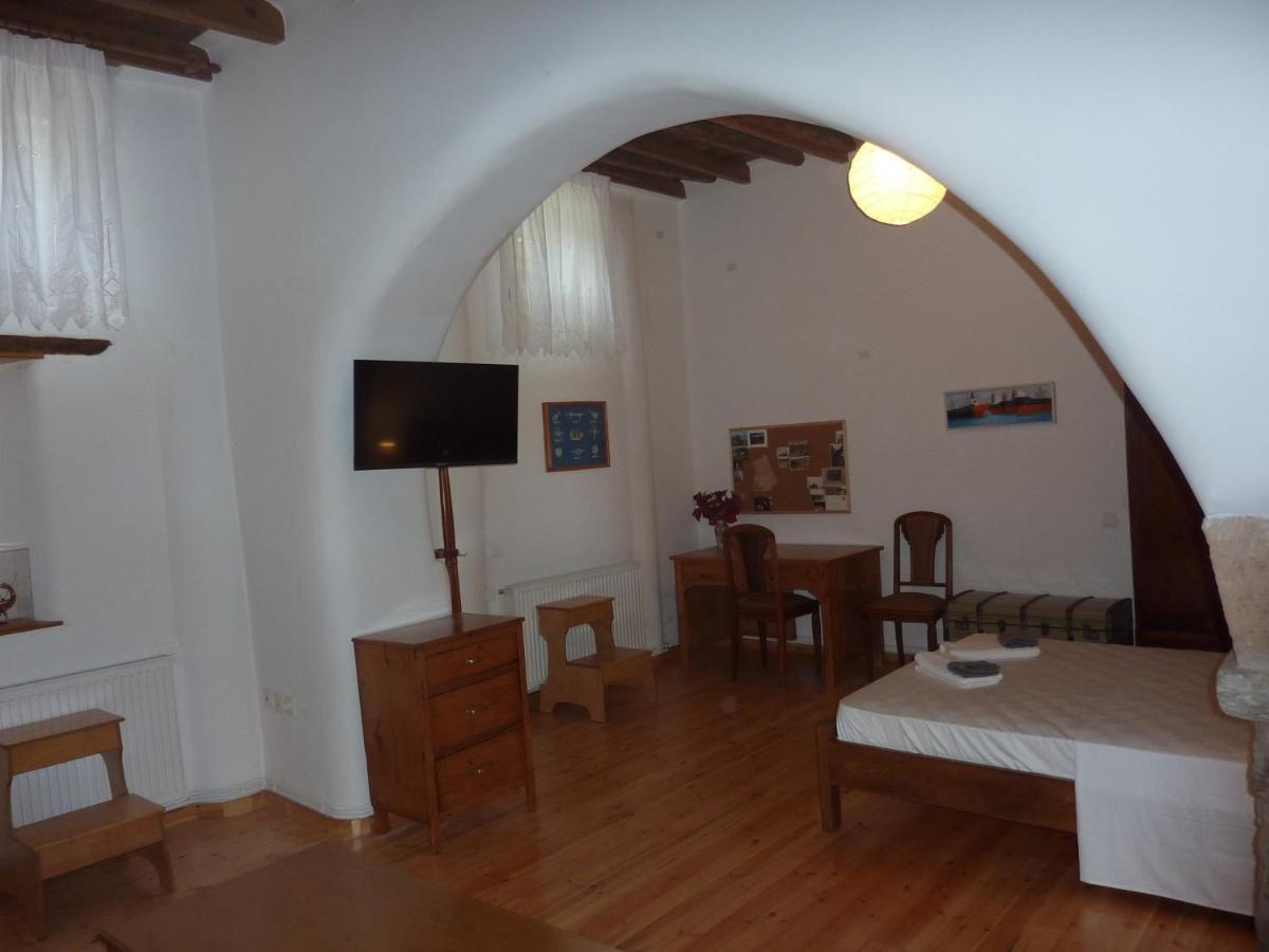 דירות אתונה A Painter'S House In Plaka מראה חיצוני תמונה