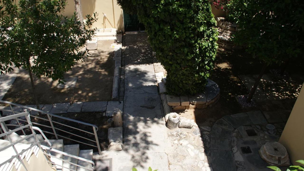 דירות אתונה A Painter'S House In Plaka מראה חיצוני תמונה