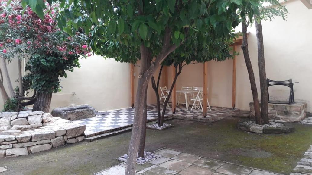 דירות אתונה A Painter'S House In Plaka מראה חיצוני תמונה