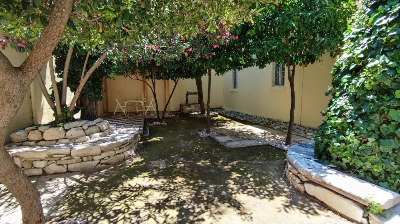 דירות אתונה A Painter'S House In Plaka מראה חיצוני תמונה