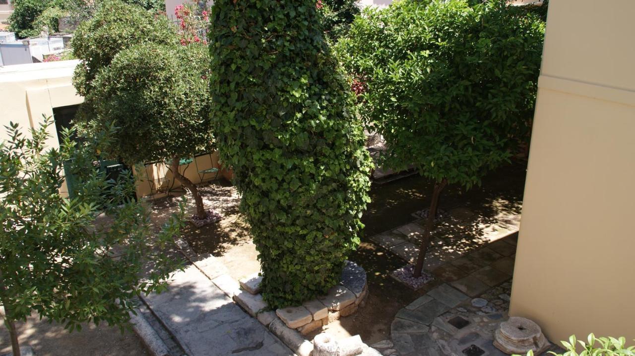 דירות אתונה A Painter'S House In Plaka מראה חיצוני תמונה
