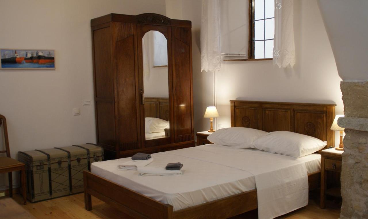 דירות אתונה A Painter'S House In Plaka מראה חיצוני תמונה