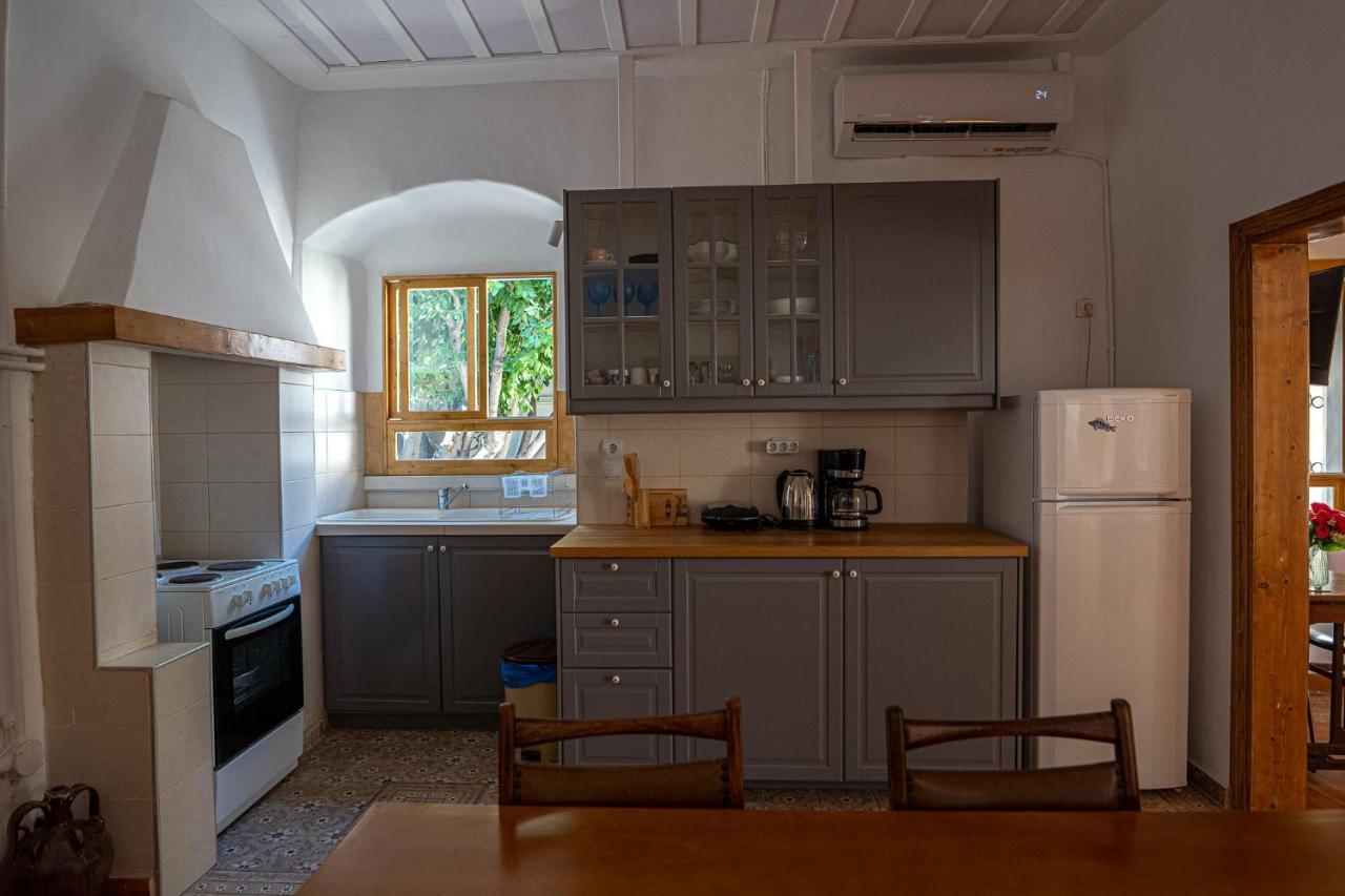 דירות אתונה A Painter'S House In Plaka מראה חיצוני תמונה