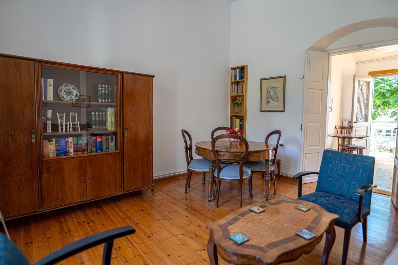דירות אתונה A Painter'S House In Plaka מראה חיצוני תמונה