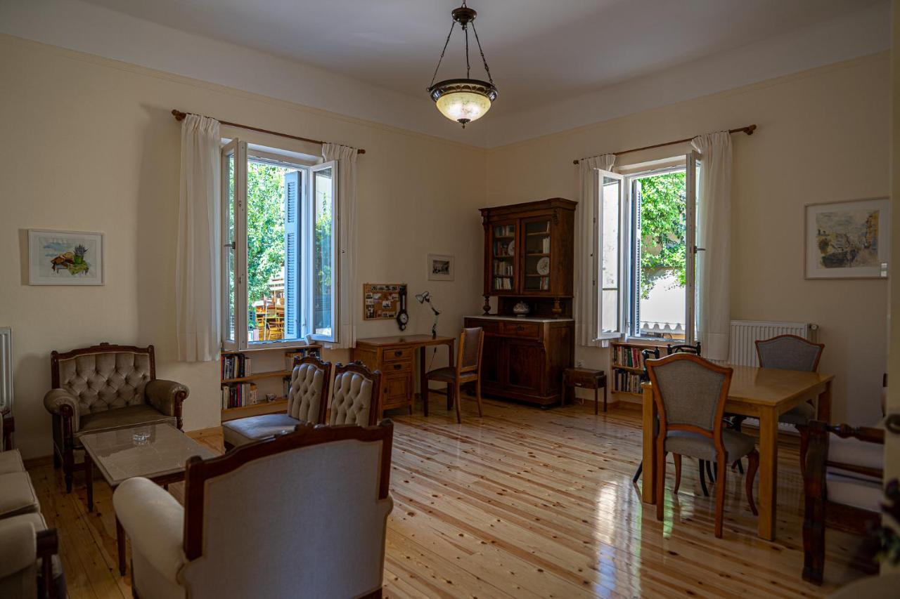 דירות אתונה A Painter'S House In Plaka מראה חיצוני תמונה